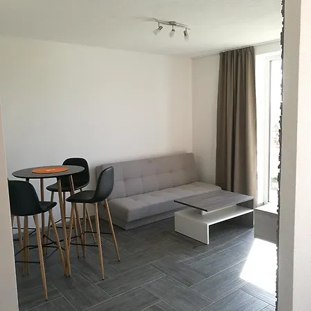 154 Lipno nad Vltavou